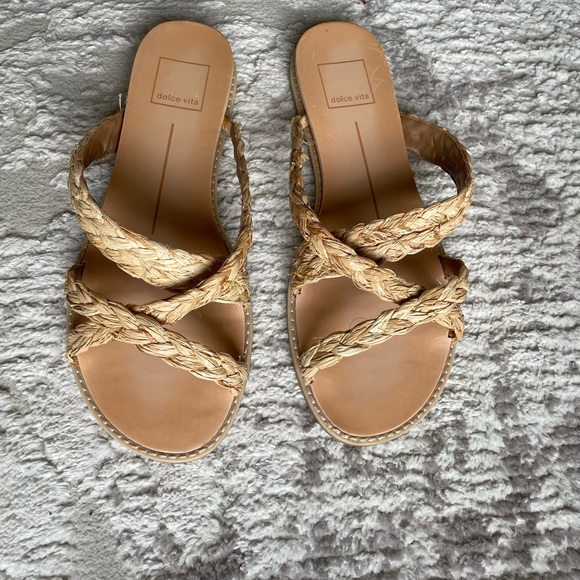 Dolce Vita Braided Tan Slide Sandals - Picture 2 of 3
